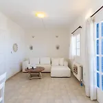 Seaview Haven With Pool By The شقة *