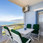 Seaview Haven With Pool By The * فيرغا كالاماتا