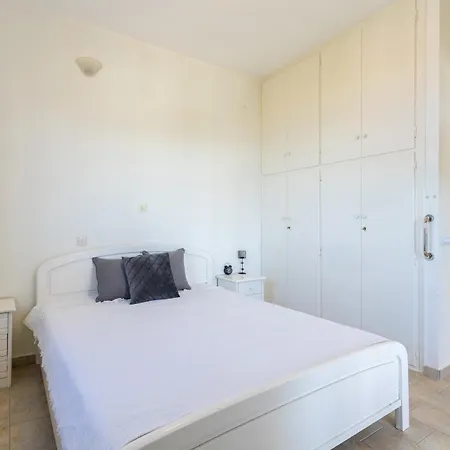 Seaview Haven With Pool By The Βέργα Καλαμάτας