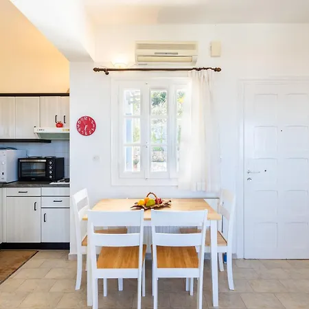 Apartment Seaview Haven With Pool By The Verga Kalamata