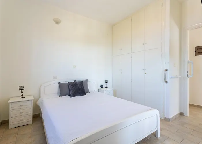 Seaview Haven With Pool By The Verga Kalamata