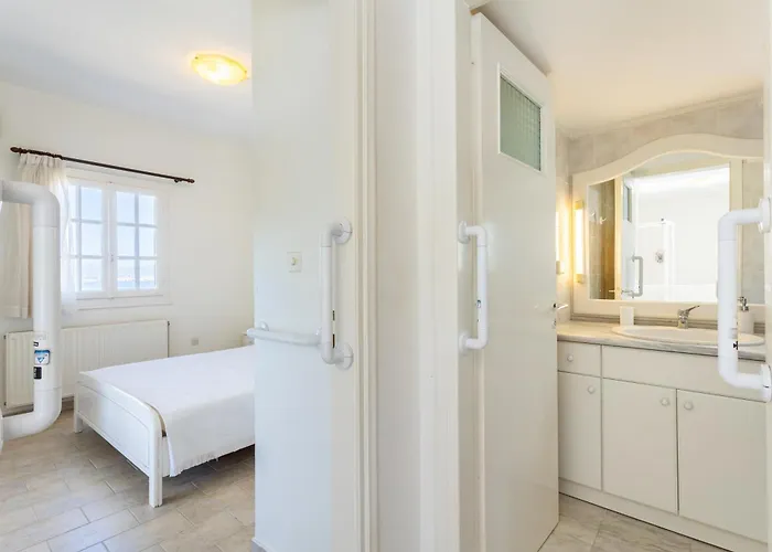 Seaview Haven With Pool By The