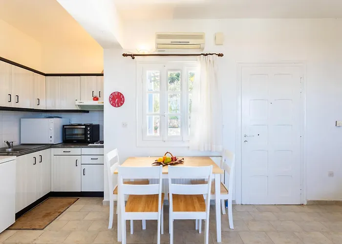 Apartment Seaview Haven With Pool By The Verga Kalamata