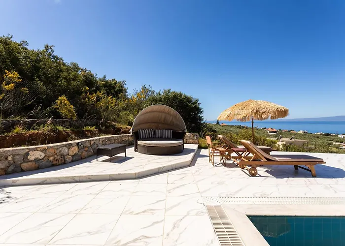 Seaview Haven With Pool By The *