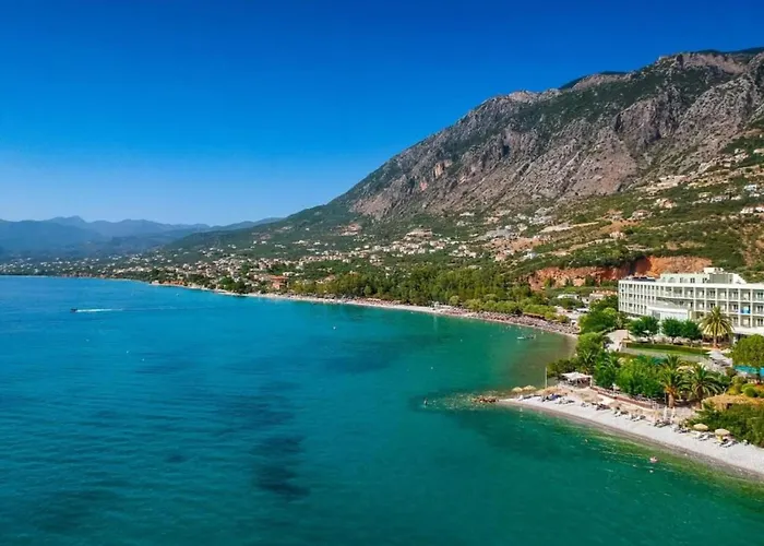 Seaview Haven With Pool By The Apartment *